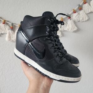 Nike Dunk Sky Hi Essential Wedge Black Gum Sneaker Womens 8 Streetwear Sporty